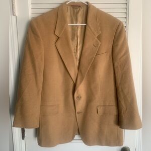 Hart Schaffner & Marx men’s tan camel hair coat size 43R